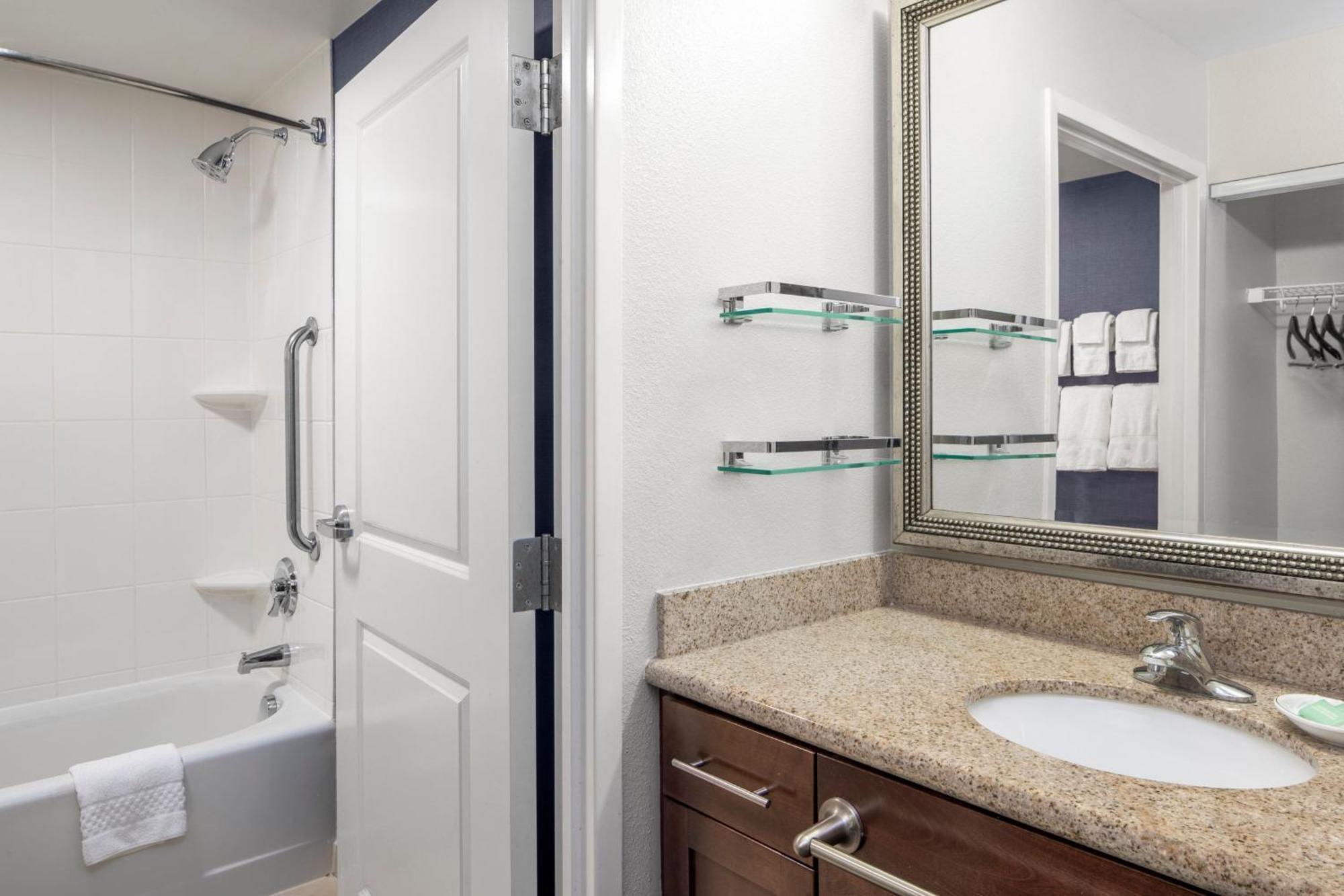 Residence Inn Newport News Airport Екстер'єр фото